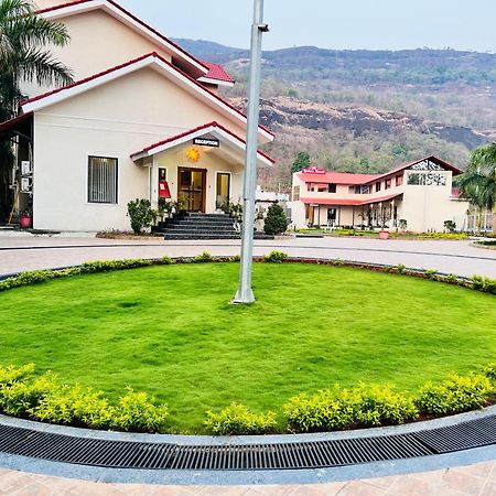 The Grand Leela Resort Khopoli Exteriér fotografie