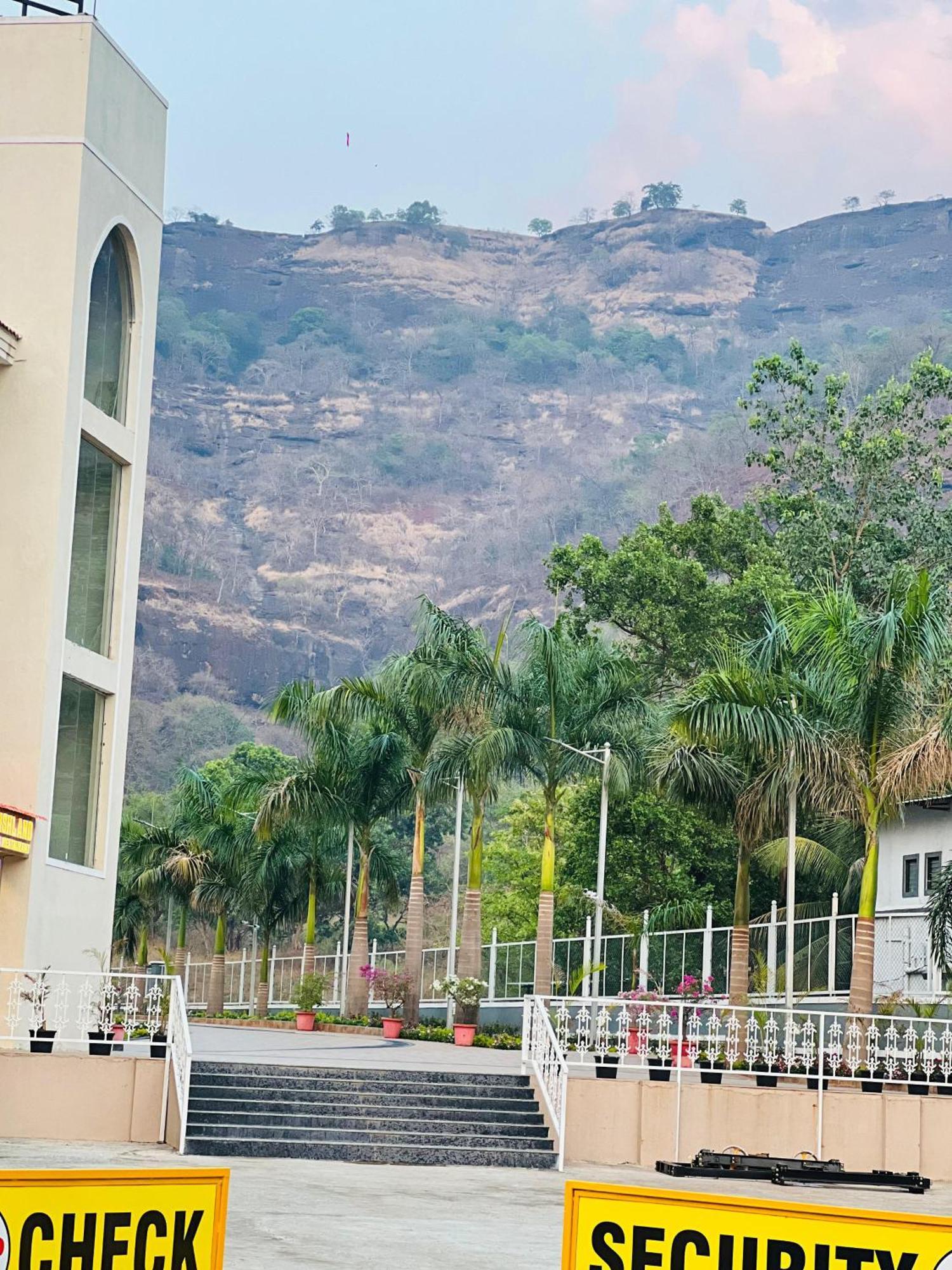 The Grand Leela Resort Khopoli Exteriér fotografie