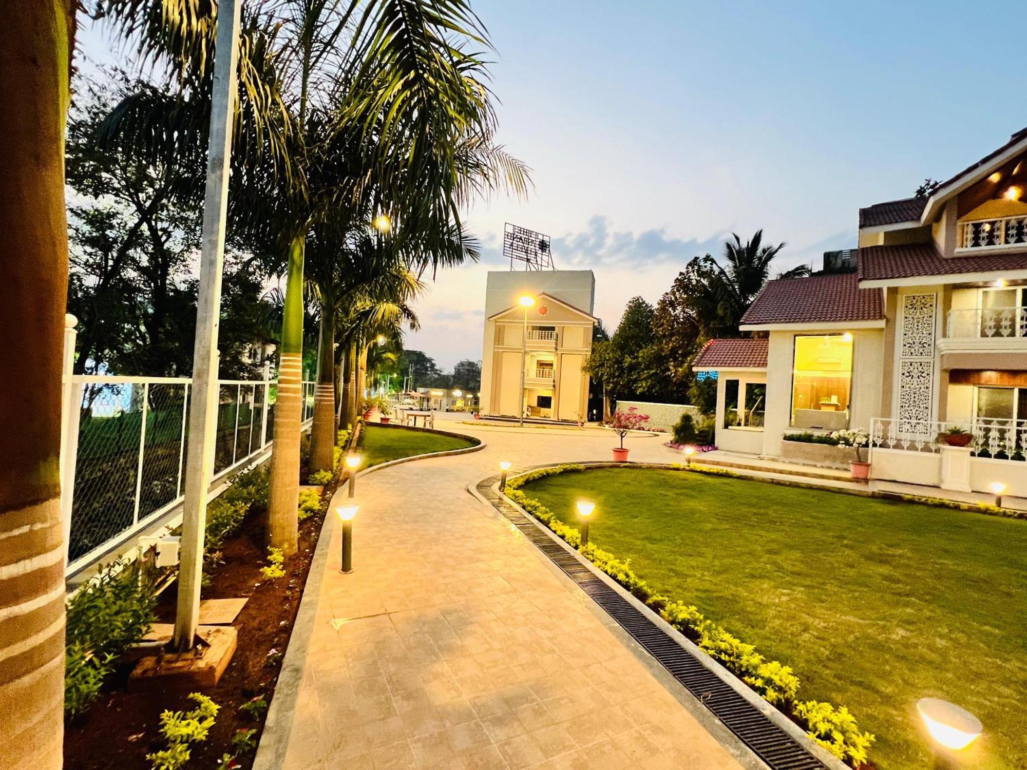 The Grand Leela Resort Khopoli Exteriér fotografie