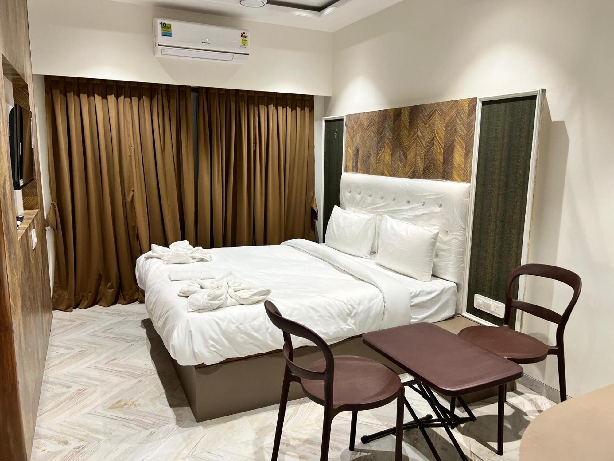The Grand Leela Resort Khopoli Exteriér fotografie